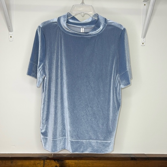 By Anthropologie Blue Velvet Short Sleeve Mock Neck Top- L - Picture 1 of 6